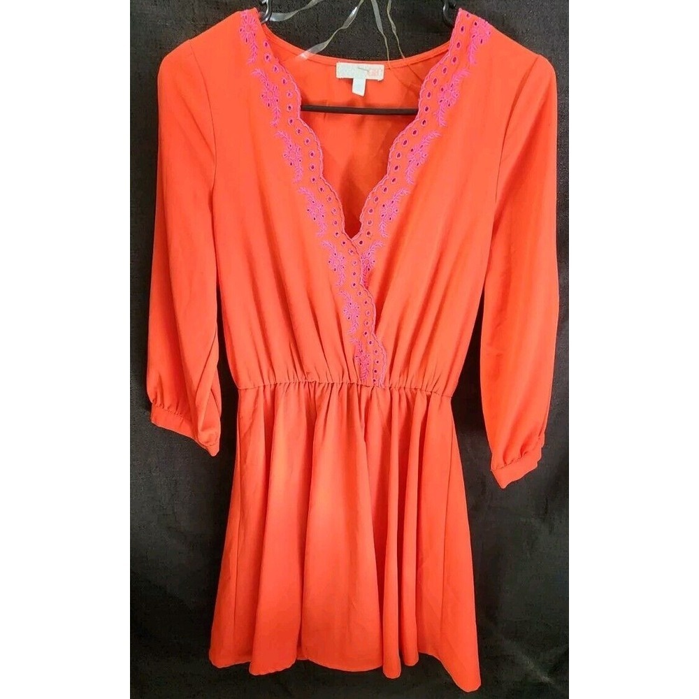 Gianni Bini Neon Coral Short Dress Crochet Detail 3/4 Sleeve sz Small NWOT‎